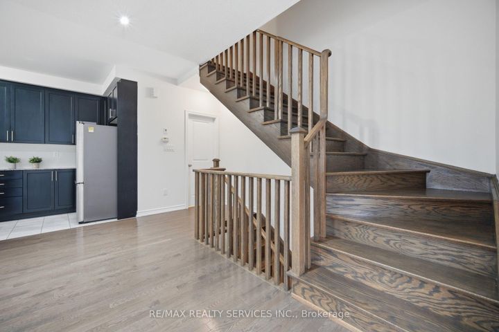 Photo 35 at 68 Donald Ficht Crescent, Northwest Brampton, Brampton