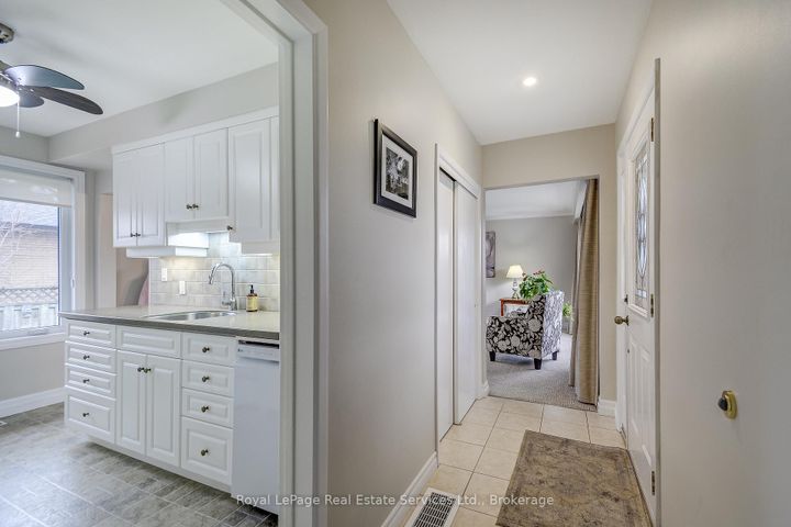 Photo 6 at 339 Weighton Avenue, WO West, Oakville