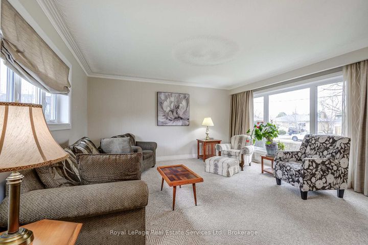 Photo 7 at 339 Weighton Avenue, WO West, Oakville