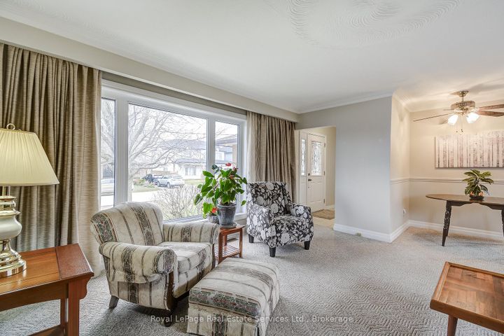 Photo 11 at 339 Weighton Avenue, WO West, Oakville