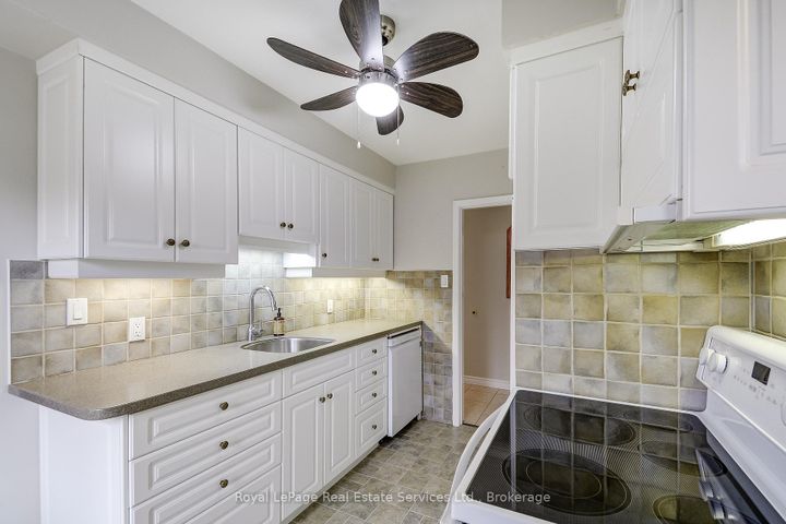 Photo 18 at 339 Weighton Avenue, WO West, Oakville