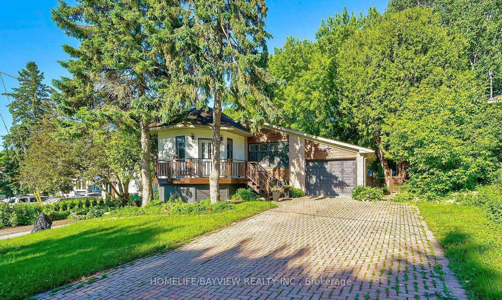 60 Hillview Drive, London, Newmarket photo number 2