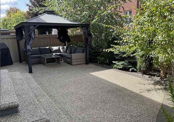 Photo 33 at 4689 Leanna Heights Road, Alton, Burlington