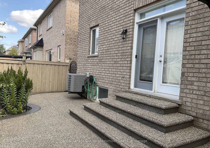 Photo 34 at 4689 Leanna Heights Road, Alton, Burlington