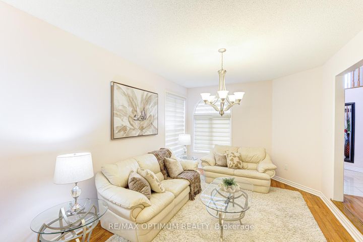 Photo 6 at 1466 Willowvale Gardens, East Credit, Mississauga