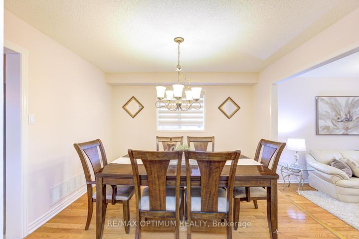 Photo 9 at 1466 Willowvale Gardens, East Credit, Mississauga