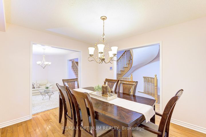 Photo 10 at 1466 Willowvale Gardens, East Credit, Mississauga