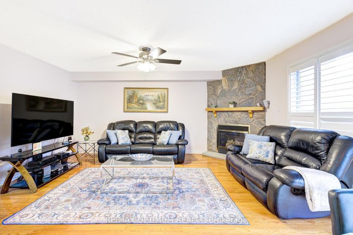 Photo 13 at 1466 Willowvale Gardens, East Credit, Mississauga