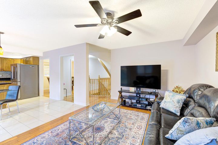 Photo 14 at 1466 Willowvale Gardens, East Credit, Mississauga