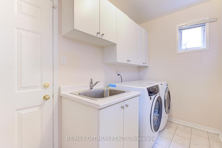 Photo 22 at 1466 Willowvale Gardens, East Credit, Mississauga