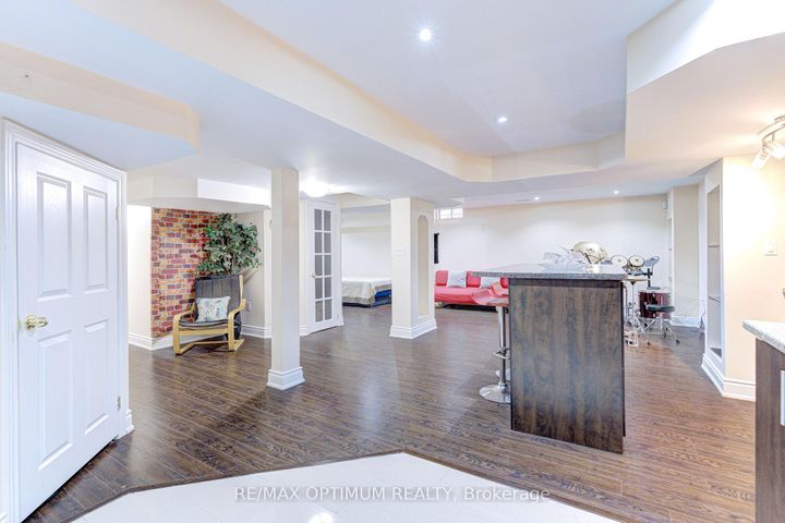 Photo 38 at 1466 Willowvale Gardens, East Credit, Mississauga