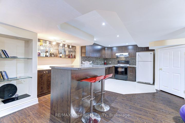 Photo 42 at 1466 Willowvale Gardens, East Credit, Mississauga