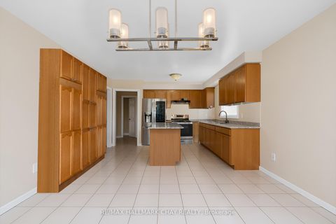 Photo 13 at 82 Bishop Drive, Ardagh, Barrie