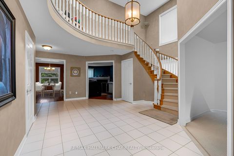 Photo 15 at 82 Bishop Drive, Ardagh, Barrie