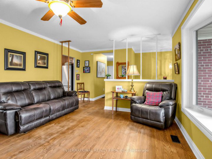 Photo 6 at 5 Castlebar Road, Queensway, Toronto