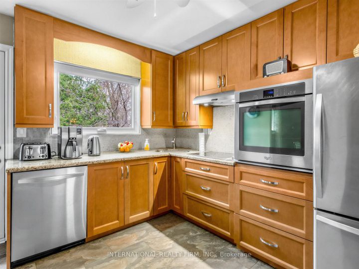 Photo 11 at 5 Castlebar Road, Queensway, Toronto