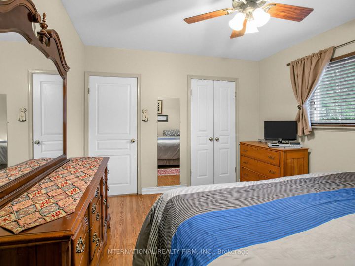 Photo 21 at 5 Castlebar Road, Queensway, Toronto