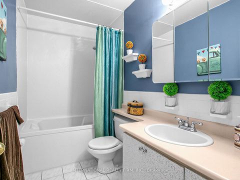 Photo 17 at 5 Castlebar Road, Queensway, Toronto