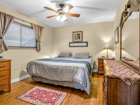 Photo 20 at 5 Castlebar Road, Queensway, Toronto