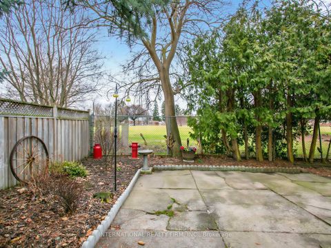 Photo 35 at 5 Castlebar Road, Queensway, Toronto