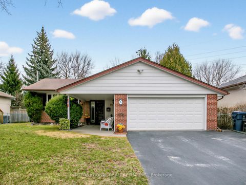 Photo 40 at 5 Castlebar Road, Queensway, Toronto