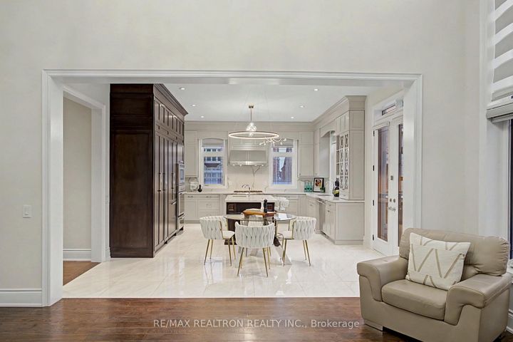 Photo 7 at 12 Hurst Avenue, Patterson, Vaughan