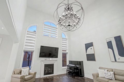 Photo 15 at 12 Hurst Avenue, Patterson, Vaughan