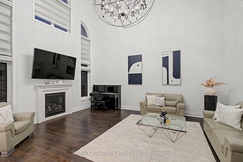 Photo 20 at 12 Hurst Avenue, Patterson, Vaughan