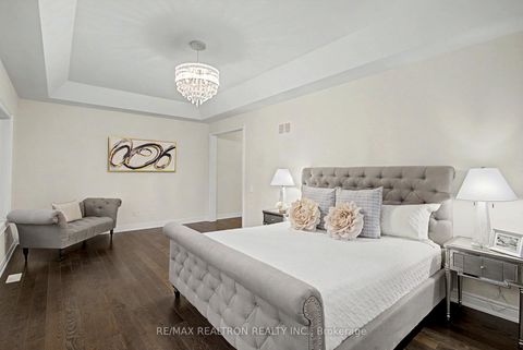 Photo 24 at 12 Hurst Avenue, Patterson, Vaughan