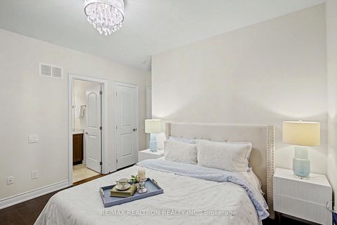 Photo 34 at 12 Hurst Avenue, Patterson, Vaughan