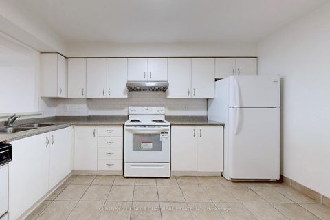 Photo 8 at 616 - 4727 Sheppard Avenue E, Malvern West, Toronto