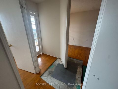 Photo 6 at ph12 - 650 lawrence Avenue W, Lawrence, Toronto