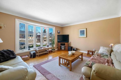 Photo 4 at 251 Codrington Street, Codrington, Barrie