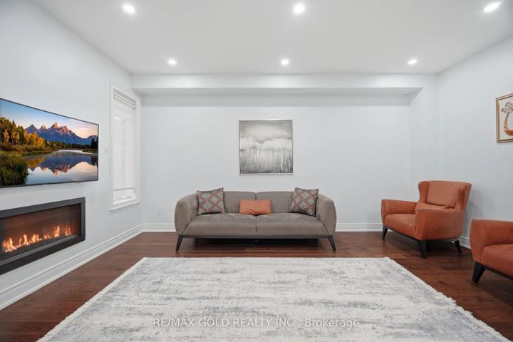 Photo 7 at 11 Sinatra Street, Wellington North, Brampton