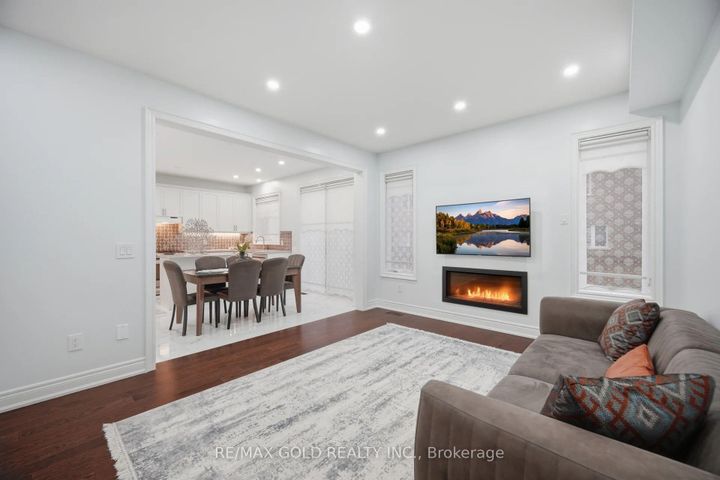 Photo 8 at 11 Sinatra Street, Wellington North, Brampton