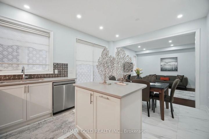 Photo 12 at 11 Sinatra Street, Wellington North, Brampton