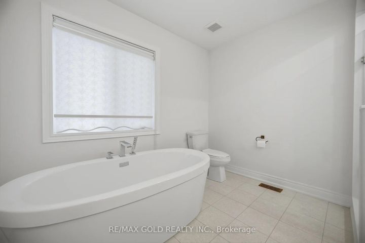 Photo 20 at 11 Sinatra Street, Wellington North, Brampton