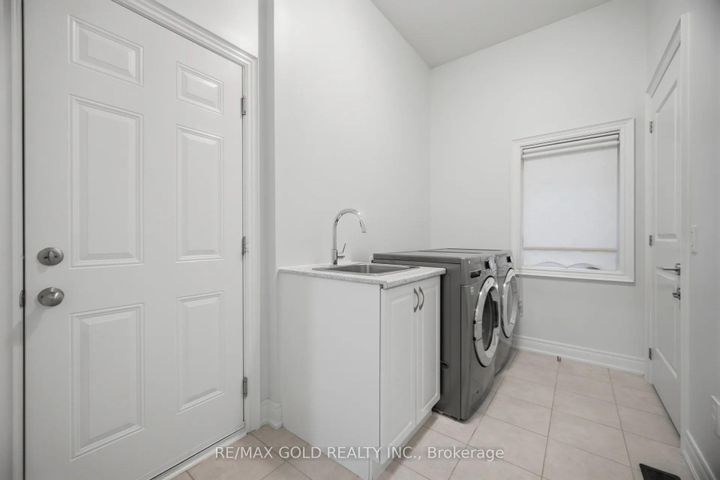 Photo 34 at 11 Sinatra Street, Wellington North, Brampton