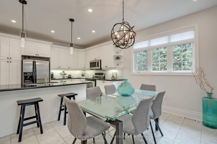 Photo 5 at 2263 Wuthering Heights Way, BC Bronte Creek, Oakville