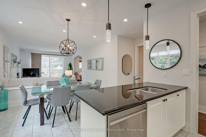 Photo 10 at 2263 Wuthering Heights Way, BC Bronte Creek, Oakville