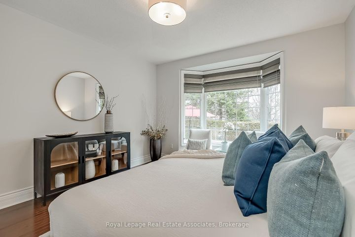 Photo 17 at 2263 Wuthering Heights Way, BC Bronte Creek, Oakville