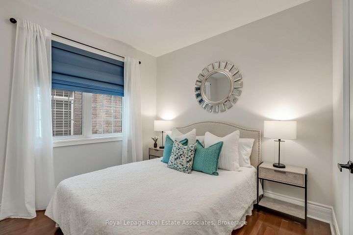 Photo 22 at 2263 Wuthering Heights Way, BC Bronte Creek, Oakville