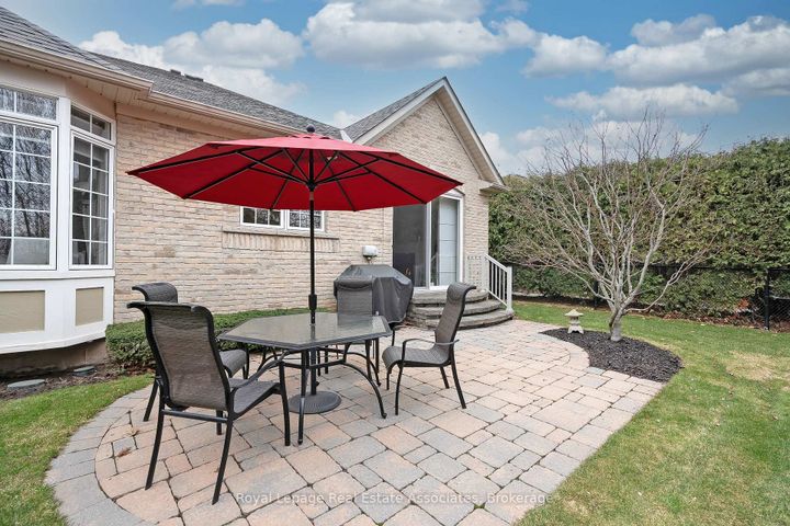 Photo 39 at 2263 Wuthering Heights Way, BC Bronte Creek, Oakville