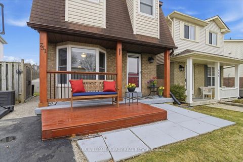 Photo 3 at 751 Bennett Crescent, Pinecrest, Oshawa