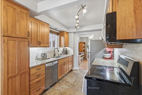 Photo 9 at 751 Bennett Crescent, Pinecrest, Oshawa