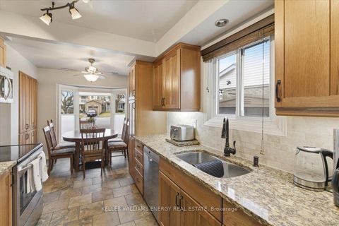 Photo 10 at 751 Bennett Crescent, Pinecrest, Oshawa