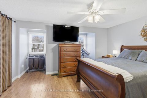 Photo 18 at 751 Bennett Crescent, Pinecrest, Oshawa