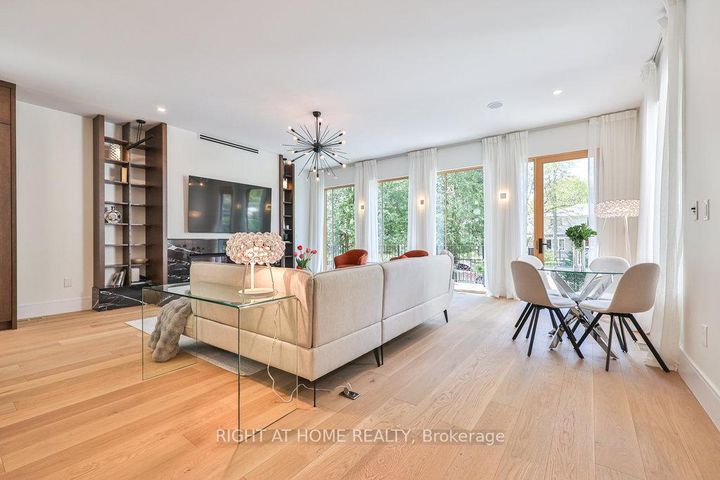 Photo 16 at 920 Calder Road, Clarkson, Mississauga