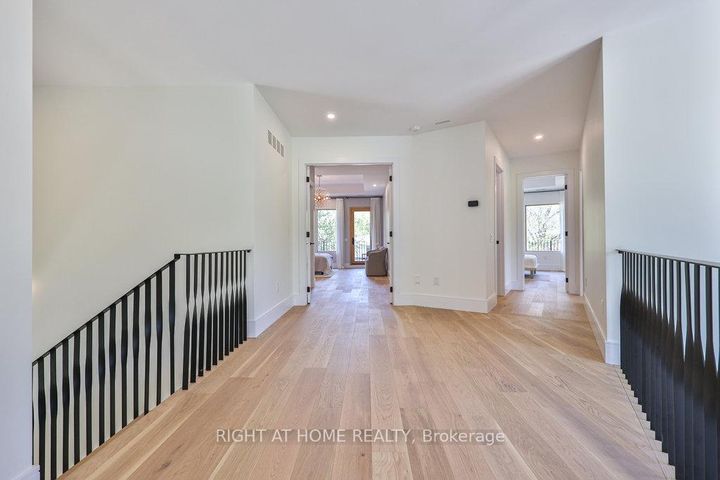 Photo 19 at 920 Calder Road, Clarkson, Mississauga