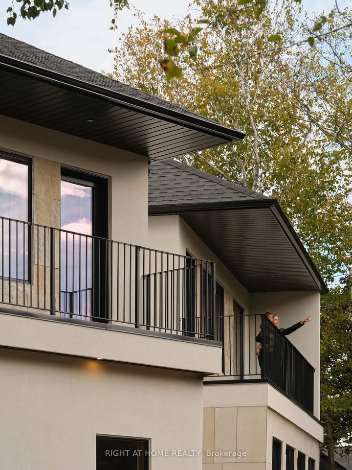 Photo 28 at 920 Calder Road, Clarkson, Mississauga